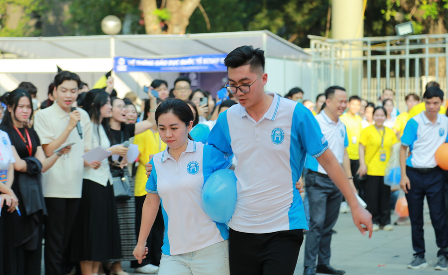 Ngày hội 'Open Fest' có nhiều hoạt động, trò chơi sôi động. Ngày hội 'Open Fest' có nhiều hoạt động, trò chơi sôi động.