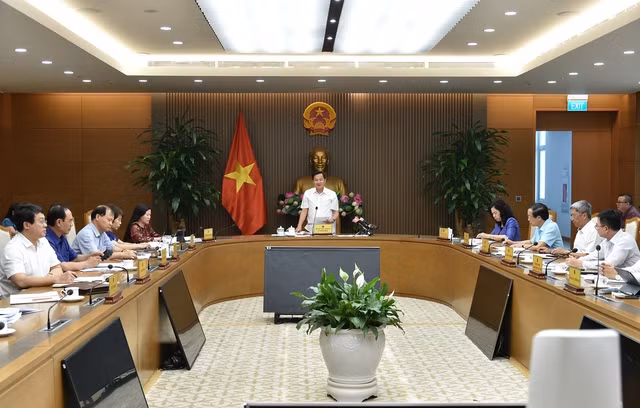 Hết sức thận trọng khi tăng học phí, các cơ sở giáo dục công lập cần tính toán kỹ tác động và có lộ trình. Ảnh VGP/Quang Thương.