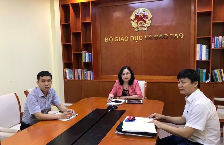 Thứ trưởng Bộ GD&ĐT Ngô Thị Minh tại điểm cầu Bộ GD&ĐT Thứ trưởng Bộ GD&ĐT Ngô Thị Minh tại điểm cầu Bộ GD&ĐT