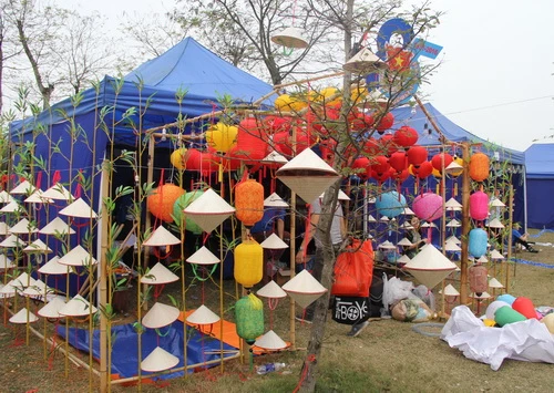 Rực rỡ sắc màu hội trại