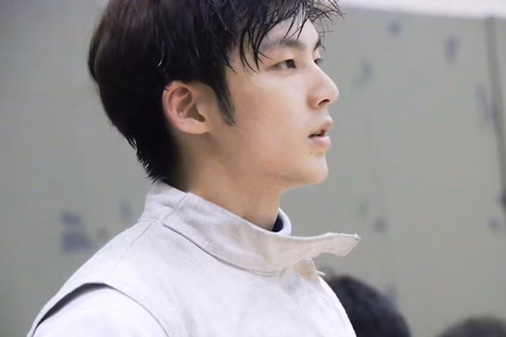 Anh chàng cao 1,92 m được mệnh danh "nam thần đấu kiếm" Trung Quốc