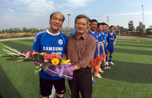Giao lưu bóng đá kỷ niệm 30/4 và 1/5: Thân thiện và ý nghĩa