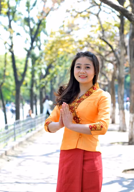 Gioi tre Ha thanh ron rang tao dang voi sac do bang lang - Anh 15