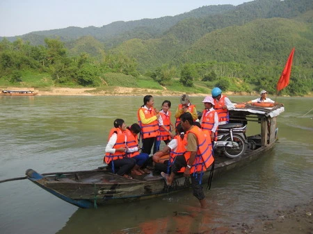 Đưa bến đò ngang an toàn đi vào hoạt động