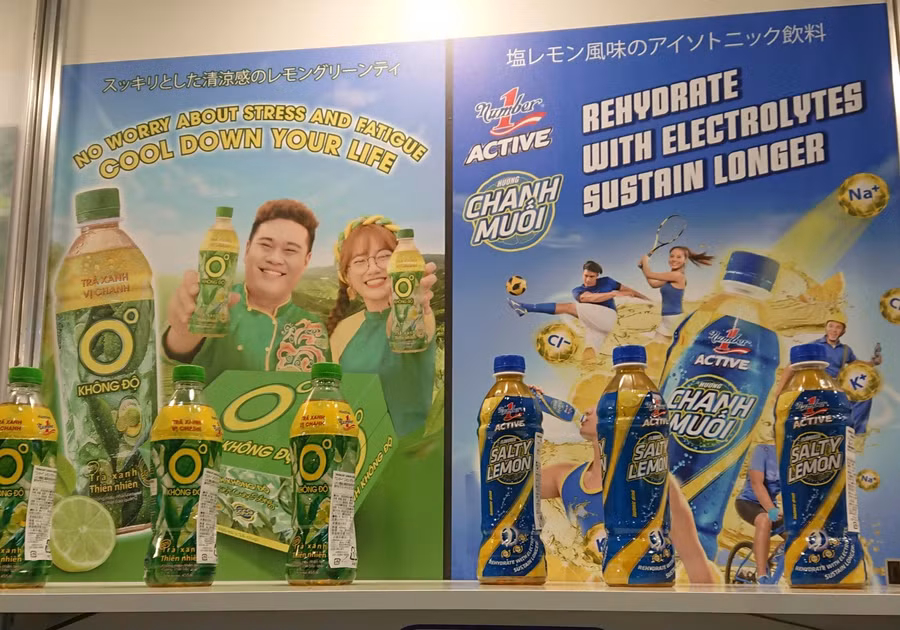 Number 1 Active Chanh Muối, Trà Xanh Không Độ của Tân Hiệp Phát có mặt tại tại Foodex Japan 2021. Ảnh: THP