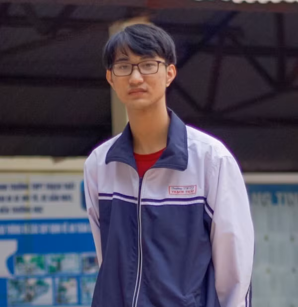 Nguyễn Phong Thái là một trong những học sinh THPT vinh dự được nhận học bổng “Ươm mầm tài năng” năm 2021 của Học viện Nông nghiệp Việt Nam