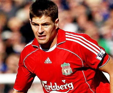 Barcelona nhảy vào cuộc đua giành chữ kí của Steven Gerrard