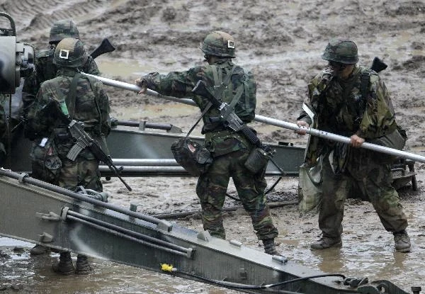 Hàn Quốc: Tăng cường loa phóng thanh dọc biên giới với Triều Tiên