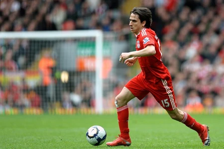 Liverpool ra giá Benayoun 10 triệu bảng