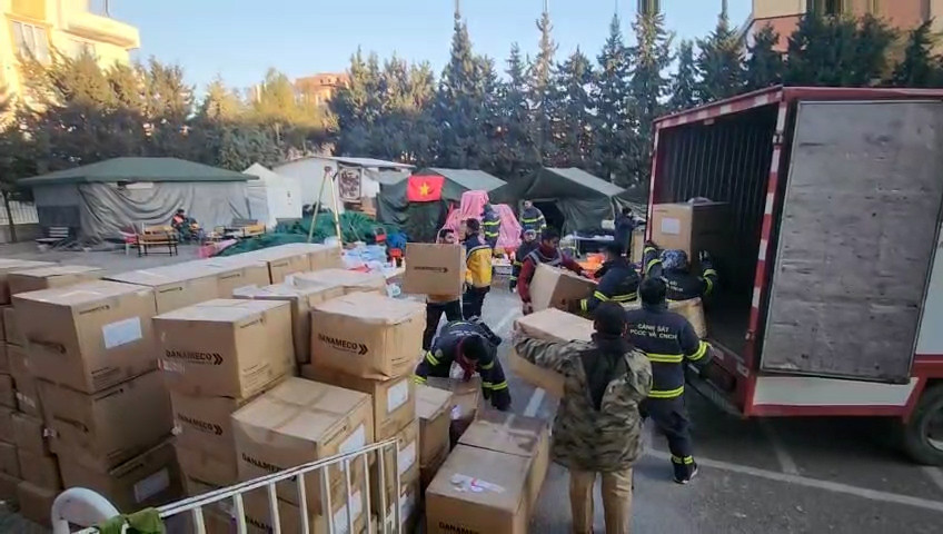 Được biết, địa phương mà Đội cứu nạn cứu hộ Việt Nam đang thực hiện nhiệm vụ là một trong ba vùng bị thiệt hại nhiều nhất trong thảm họa động đất này tại Thổ Nhĩ Kỳ vào ngày 6/2.