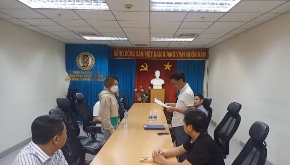 Nguyễn Thị Ánh Nga bị bắt giữ sau nhiều năm lẩn trốn.