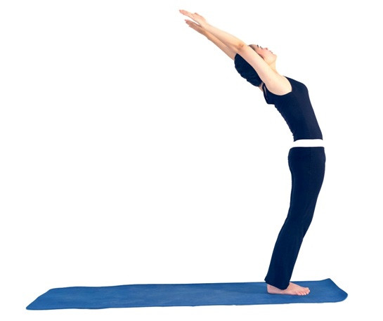 Tập đúng cách tư thế yoga "chào mặt trời"