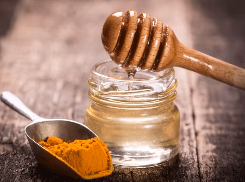 Kết hợp nghệ và mật ong giúp hỗ trợ điều trị trào ngược dạ dày thực quản