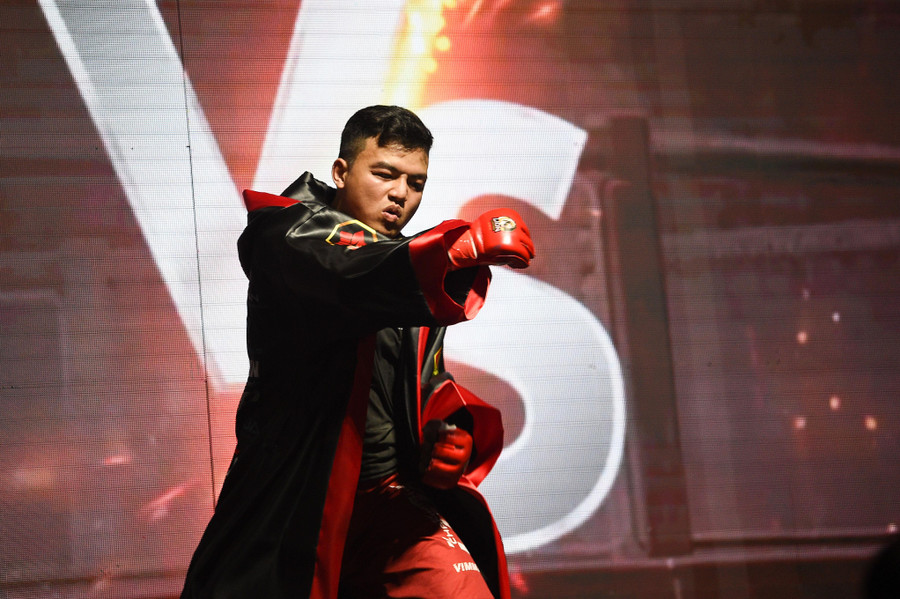 Võ sĩ Lưu Nhân Nghĩa.