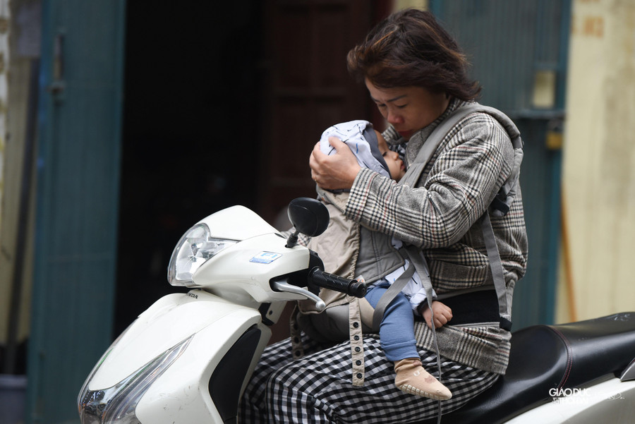 Trung tâm Dự báo Khí tượng Thủy văn quốc gia cho biết sáng sớm ngày 1/12, không khí lạnh đã ảnh hưởng đến hầu hết phần phía Bắc của Bắc Trung Bộ và một số nơi ở phía Tây Bắc Bộ. Trung tâm Dự báo Khí tượng Thủy văn quốc gia cho biết sáng sớm ngày 1/12, không khí lạnh đã ảnh hưởng đến hầu hết phần phía Bắc của Bắc Trung Bộ và một số nơi ở phía Tây Bắc Bộ.