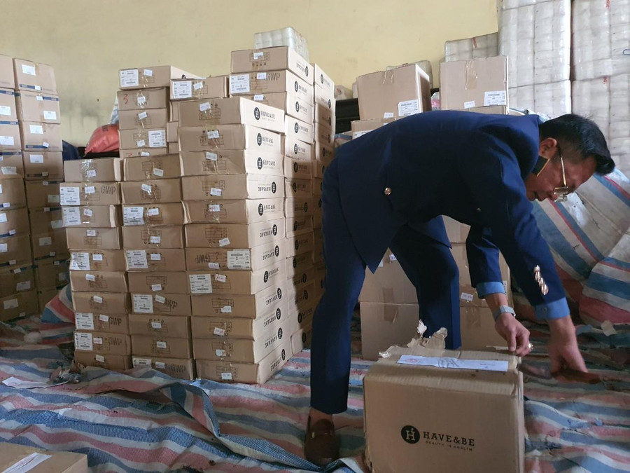 Toàn bộ sản phẩm bị tiêu hủy là tang vật vi phạm hành chính bị tịch thu. Toàn bộ sản phẩm bị tiêu hủy là tang vật vi phạm hành chính bị tịch thu.