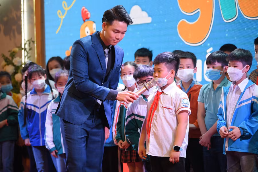 Ấn tượng vòng Đặc biệt cuộc thi “Vì Hòa Bình giỏi Tiếng Anh” cấp tiểu học ảnh 3