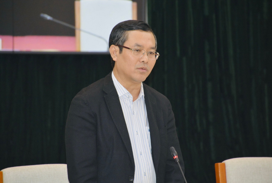 Thứ trưởng Bộ GD&ĐT Nguyễn Văn Phúc phát biểu tại hội thảo. Thứ trưởng Bộ GD&ĐT Nguyễn Văn Phúc phát biểu tại hội thảo.