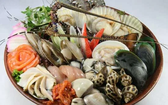 Các loại hải sản đều được khuyến khích sử dụng khi còn tươi và ăn khi nấu chín.