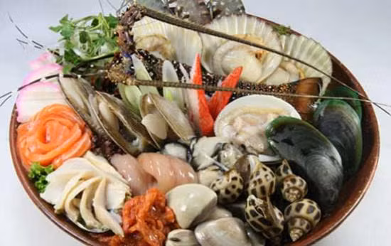 Các loại hải sản đều được khuyến khích sử dụng khi còn tươi và ăn khi nấu chín.