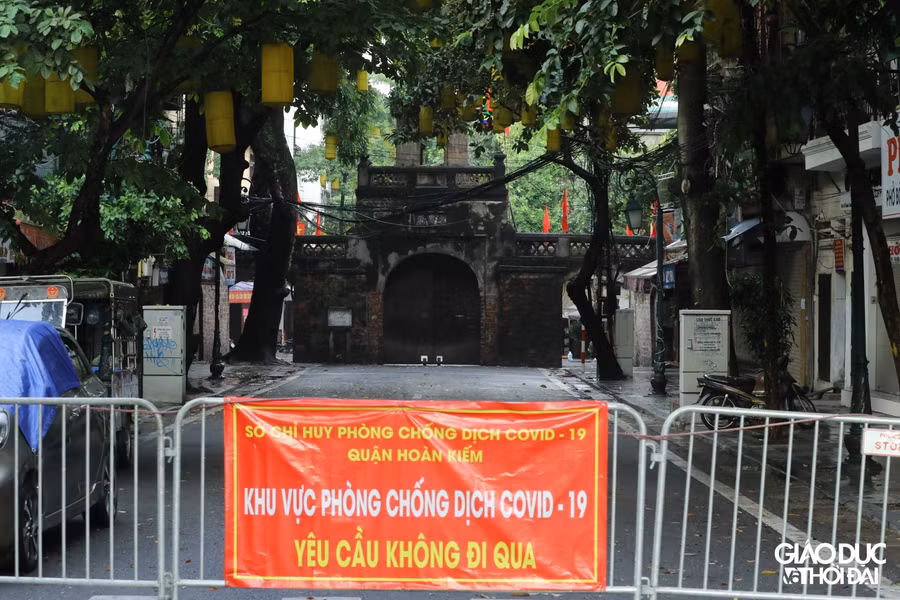 Cửa ô Quan Chưởng được thiết kế theo kiểu vọng lâu - kiến trúc đặc trưng thời Nhà Nguyễn.