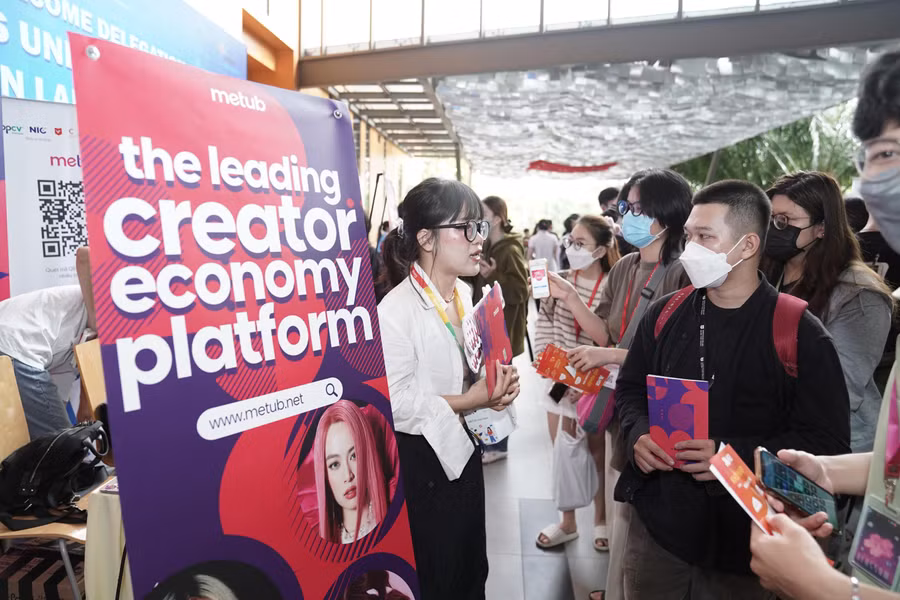 Trong một ngày tổ chức, sự kiện đã thu hút hơn 1,700 người tham dự trực tiếp, đánh dấu hoạt động đầu tiên thuộc chương trình thực tập dành cho các học viên của Chương trình phát triển nhân tài Số.