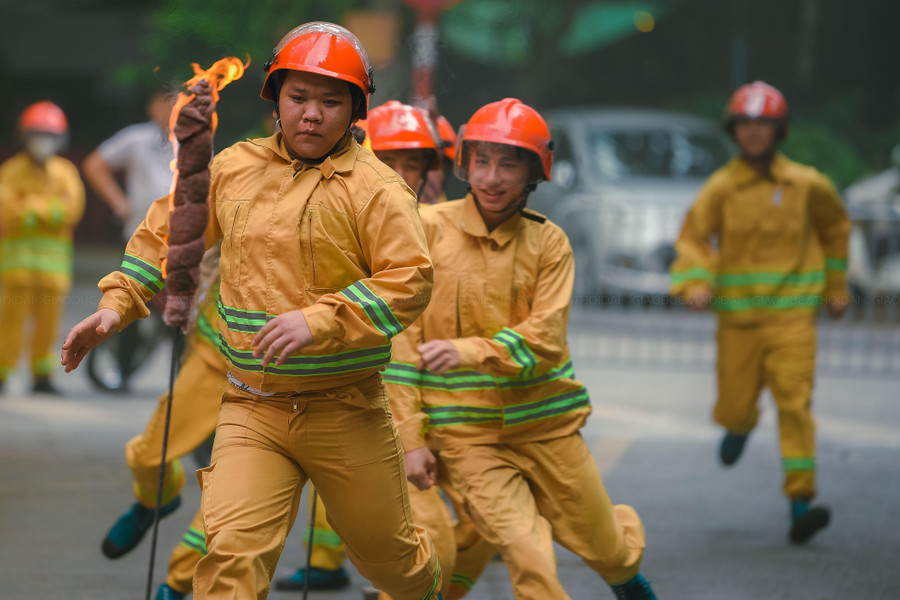 Tại hội thao của phường Trúc bạch có 8 đội thi.