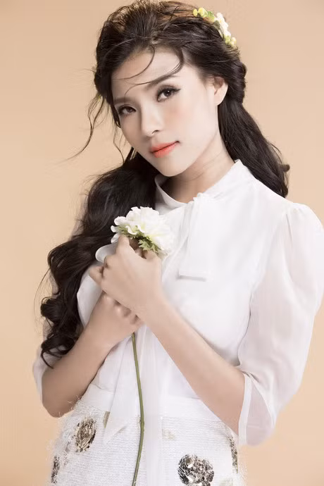 Thuy Diem goi y trang phuc nu tinh ngay cuoi tuan - Anh 8