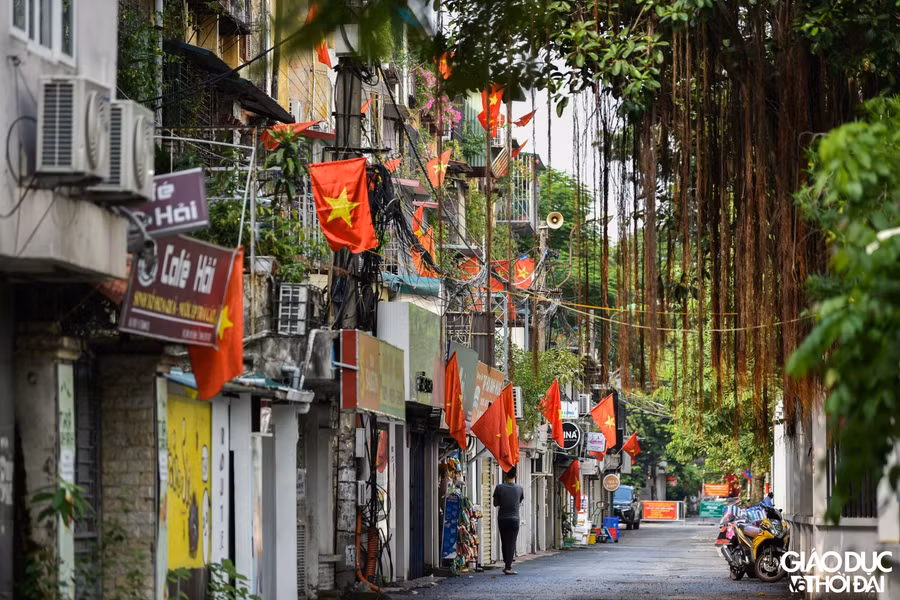 Được biết, các hoạt động thông tin, tuyên truyền, cổ động trực quan hướng tới mừng kỷ niệm 75 năm Cách mạng Tháng tám và Quốc khánh 2/9 sẽ diễn ra đến hết ngày 5/9.