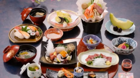 6 bi quyet giup con gai Nhat luon thon gay hop thoi trang - Anh 1