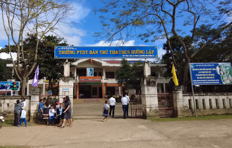 Trường phổ thông Dân tộc bán trú TH&amp;THCS Hướng Lập, thuộc xã biên giới của huyện Hướng Hóa.
