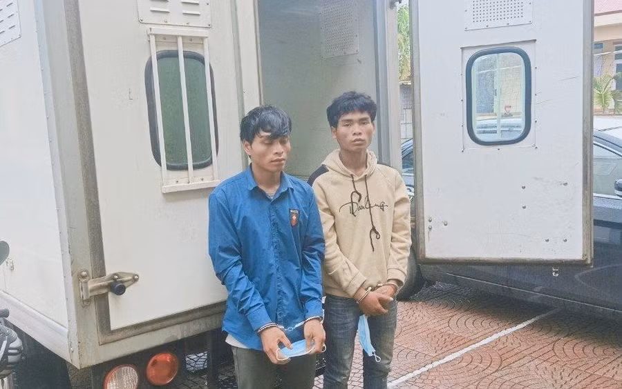 Hai đối tượng có hành vi cướp giật tài sản bị bắt giữ.