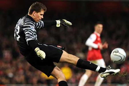 Szczesny muốn trở thành &quot;số 1&quot; của Arsenal trong 10 năm tới