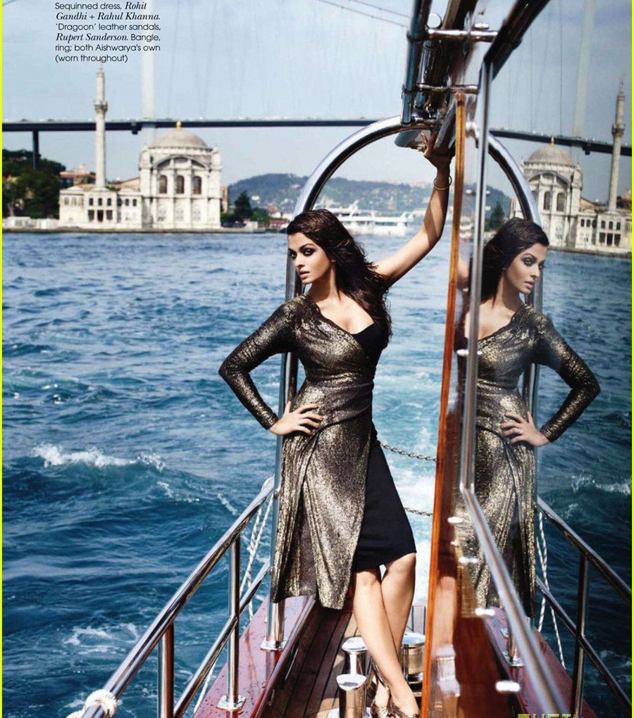 Cựu hoa hậu thế giới Aishwarya Rai tuyệt đẹp trên Vogue ảnh 3 Cựu hoa hậu thế giới Aishwarya Rai tuyệt đẹp trên Vogue ảnh 3