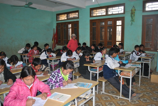 Giờ học của học sinh lớp 9A trường THCS Tỏa Tình