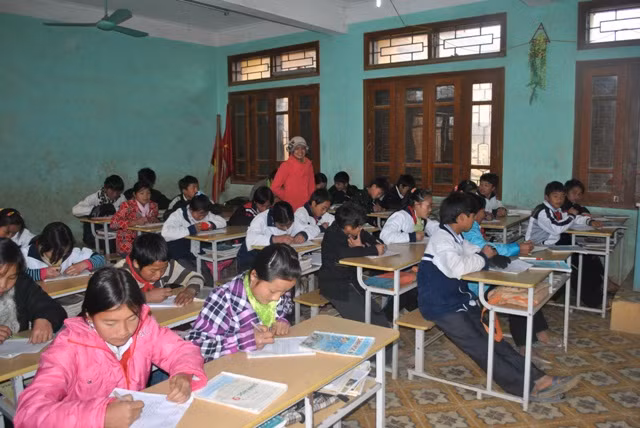 Giờ học của học sinh lớp 9A trường THCS Tỏa Tình