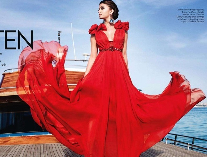 Cựu hoa hậu thế giới Aishwarya Rai tuyệt đẹp trên Vogue ảnh 7 Cựu hoa hậu thế giới Aishwarya Rai tuyệt đẹp trên Vogue ảnh 7