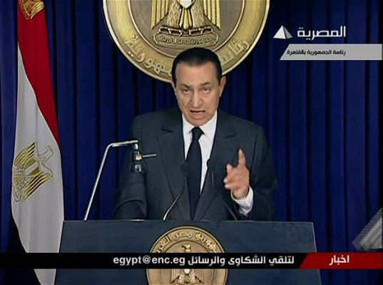 10.2.2011: Ông Hosni Mubarak xuất hiện trên truyền hình, bầy tỏ sự thương tiếc đối với những người thiệt mạng trong cuộc biểu tình nhưng khẳng định sẽ tại vị cho tới tháng 9 như đã dự kiến 10 February 2011: Hosni Mubarak begins his televised statement to the nation. He expressed sadness for the lives lost in the protests but confirmed he would stay in power until September as planned.