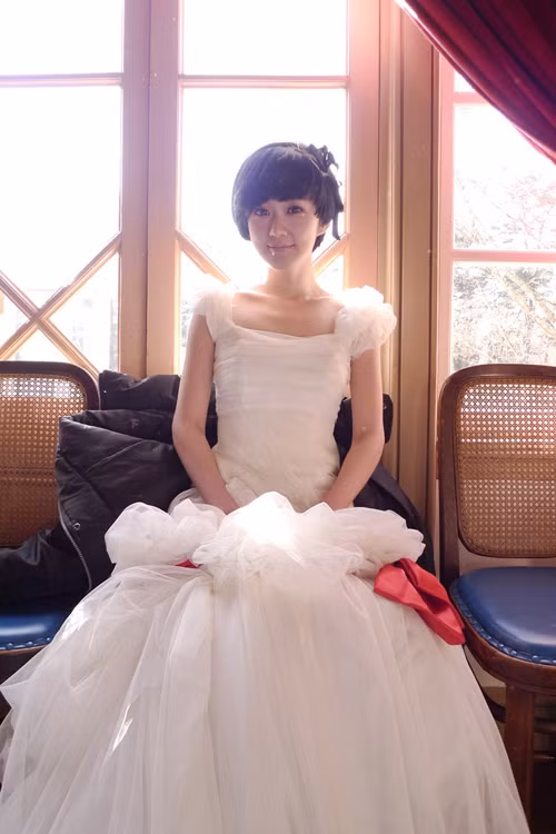 Jang Na Ra yêu kiều trong váy cưới ảnh 6