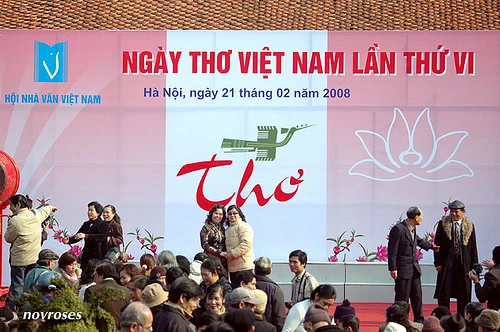 Tự sự trước thềm Ngày Thơ Việt Nam