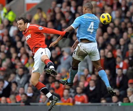 Berbatov ở lại MU thêm 3 năm cùng mức lương khủng