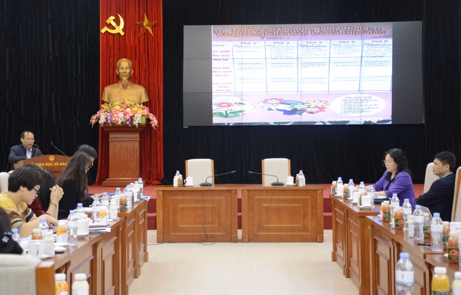 Các đại biểu tham dự Hội thảo