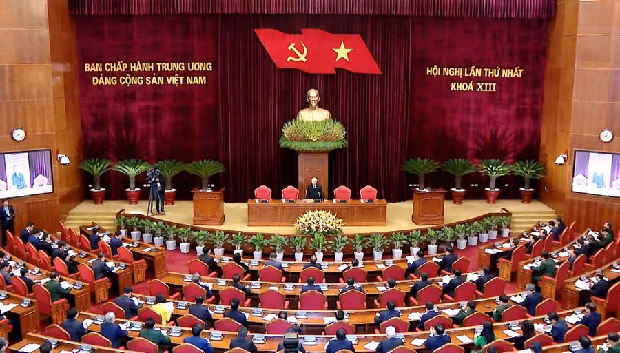Hình ảnh tại Hội nghị lần thứ Nhất, Ban Chấp hành Trung ương Đảng khóa XIII.