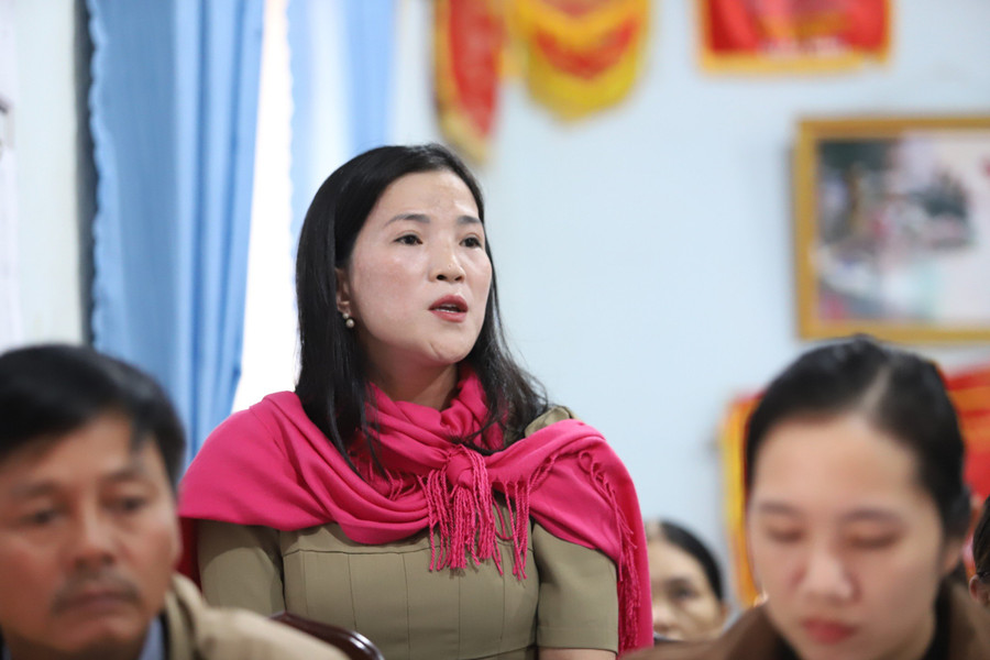 Cô Đỗ Thị Như Trâm phát biểu tại buổi công khai xin lỗi của UBND huyện Ea Hleo. (Ảnh: TT) Cô Đỗ Thị Như Trâm phát biểu tại buổi công khai xin lỗi của UBND huyện Ea Hleo. (Ảnh: TT)