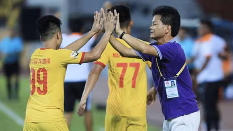 Nam Định đặt mục tiêu khiêm tốn ở trận khai màn V.League