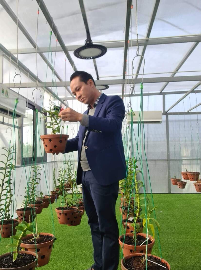 Niềm đam mê hoa lan của nghệ nhân Minh Xa
