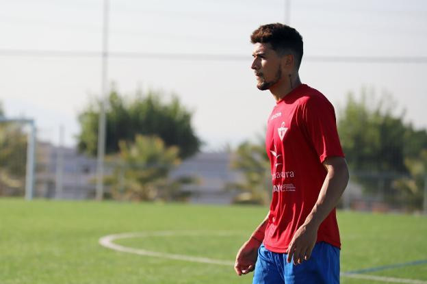 Cựu cầu thủ của U16 Barca gia nhập tân binh V.League