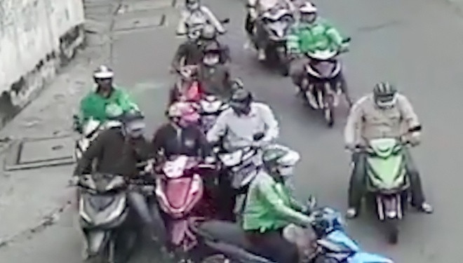 Khó khăn truy bắt nhóm dàn cảnh móc túi người phụ nữ ở TP.HCM