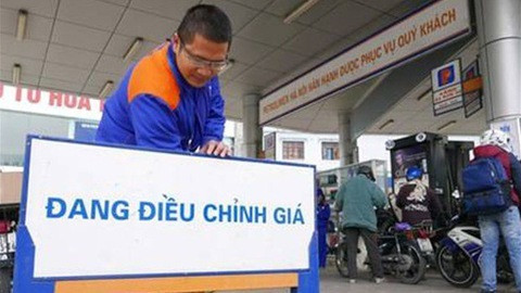 Ngày mai, giá xăng dầu sẽ tăng lên mức cao nhất 10 tháng qua