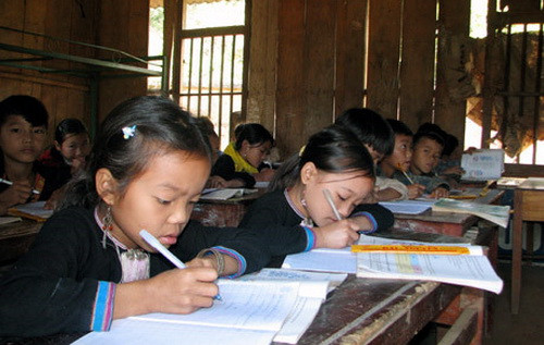 Ngành Giáo dục và các cấp chính quyền cần tiếp tục có cơ chế đầu tư về cơ sở vật chất với các phòng học chức năng, trang thiết bị hiện đại phục vụ công tác dạy học. ẢNh minh họa/internet